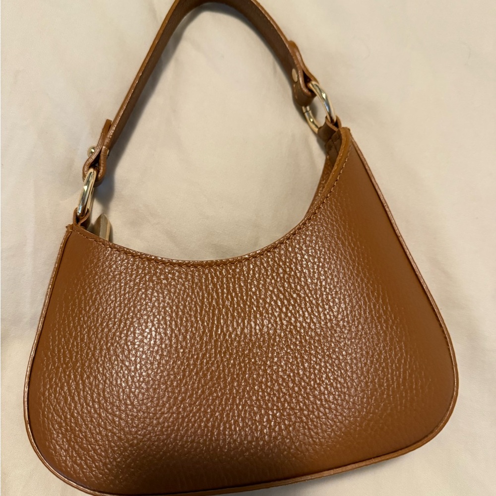 Elegant Brown Leather Shoulder Bag